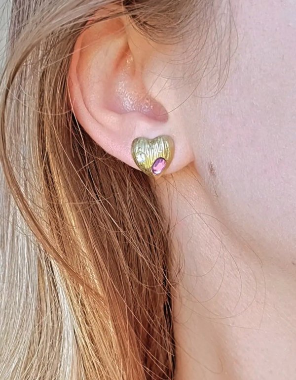 gold earrings made of stainless steel
