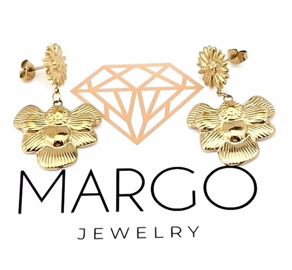 gold earrings made of stainless steel
