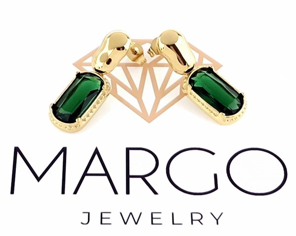 gold earrings made of stainless steel