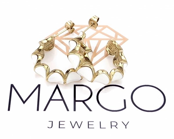gold earrings made of stainless steel