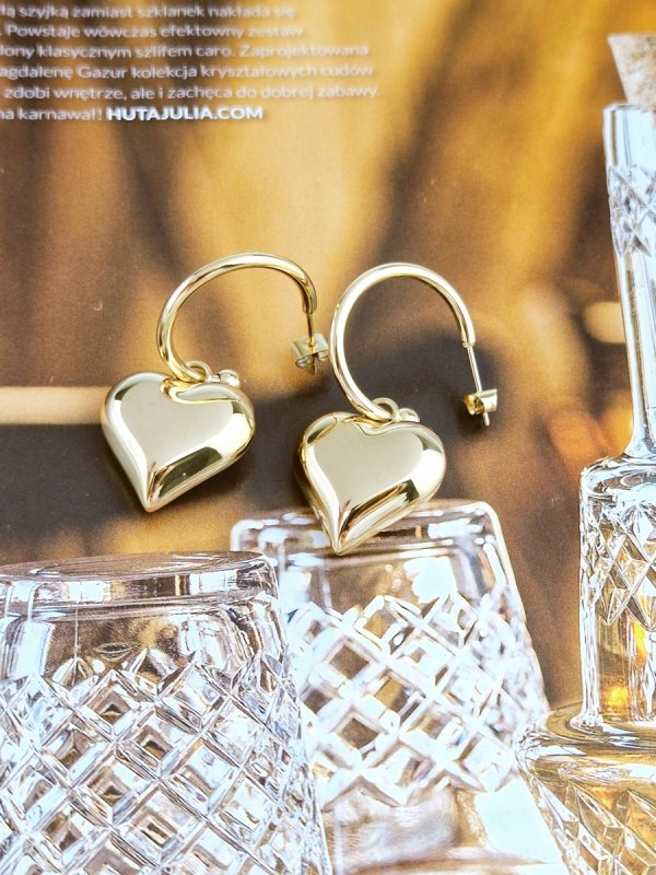gold earrings made of stainless steel