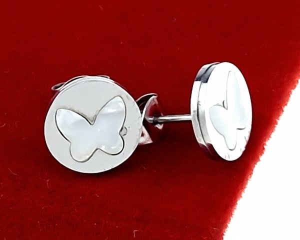 gold earrings made of stainless steel