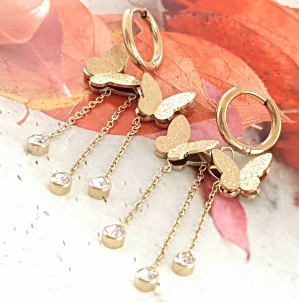 gold earrings made of stainless steel