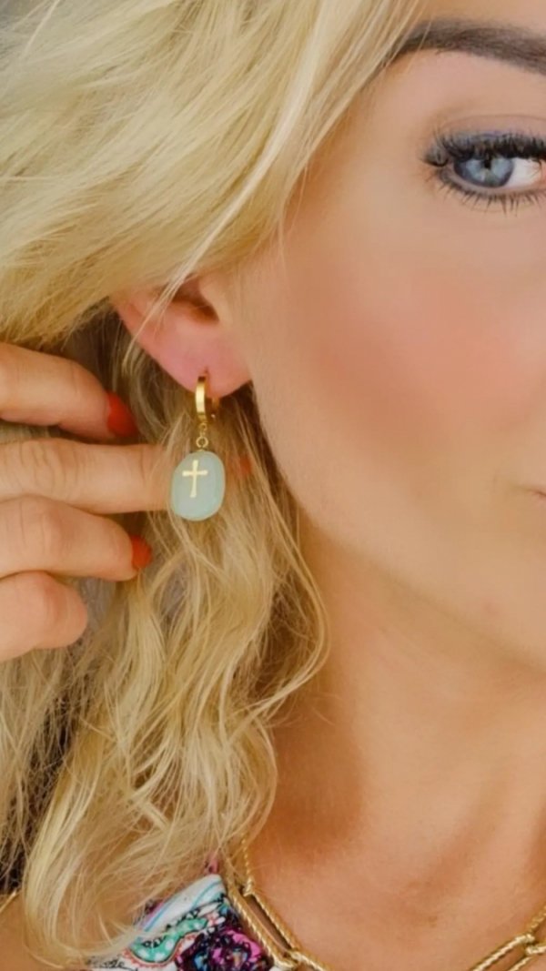 gold earrings made of stainless steel
