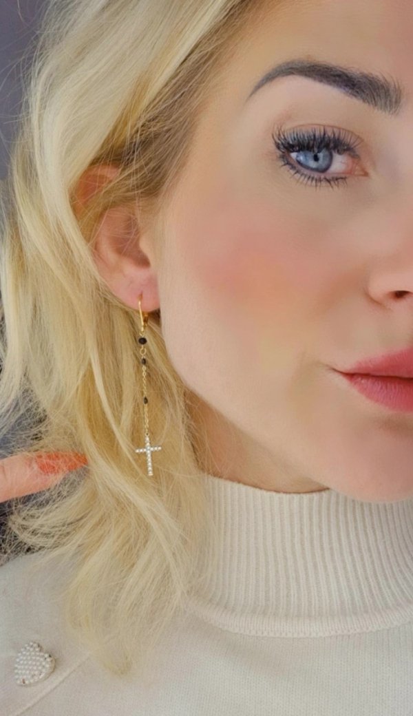 gold earrings made of stainless steel