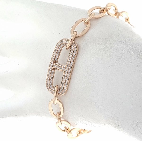 gold bracelet for a gold-plated leg
