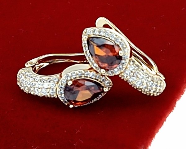 exclusive swarovski gold-plated earrings