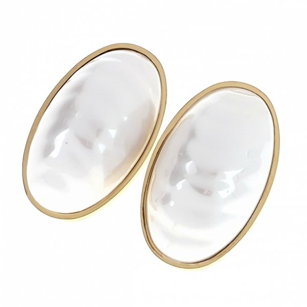 gold earrings made of stainless steel