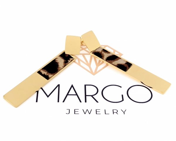 gold earrings made of stainless steel