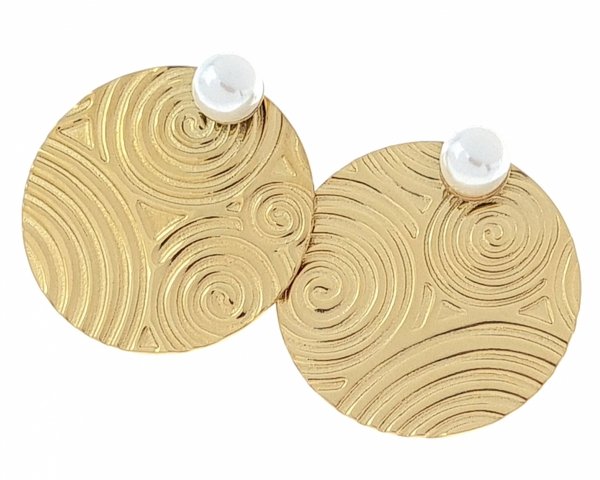 gold earrings made of stainless steel