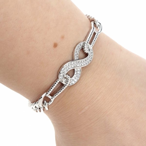 gold bracelet for a gold-plated leg