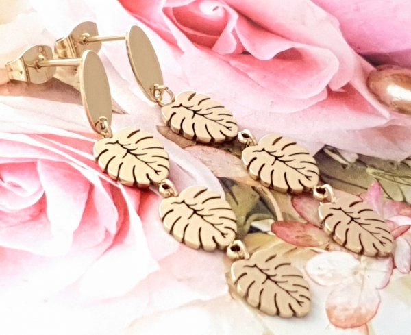 gold earrings made of stainless steel