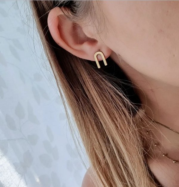 gold earrings made of stainless steel