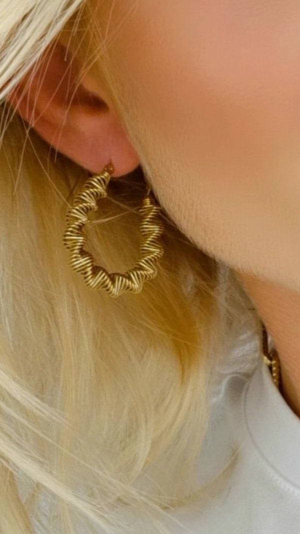 gold earrings made of stainless steel