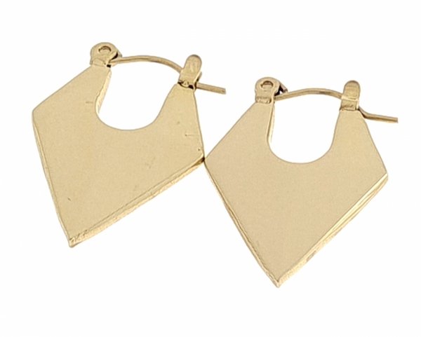 gold earrings made of stainless steel