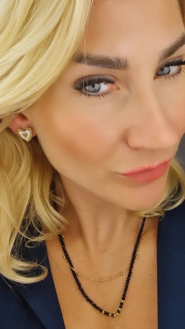 gold earrings made of stainless steel