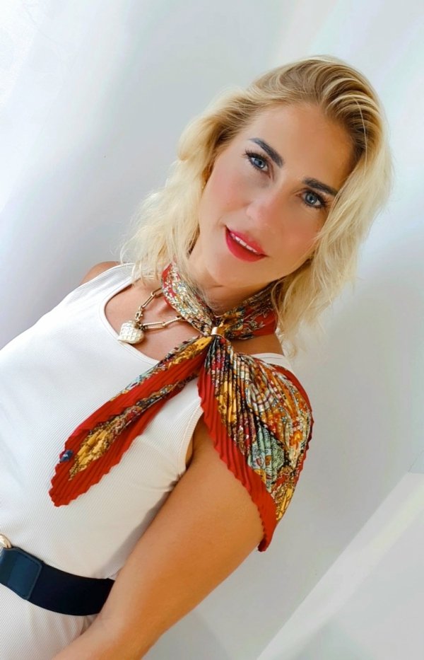 hair band that looks like a scarf