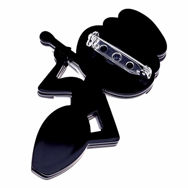 elegant gold brooch