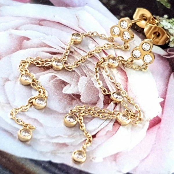 gold earrings made of stainless steel