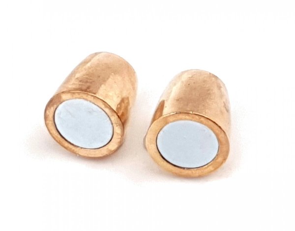 magnetic clasp