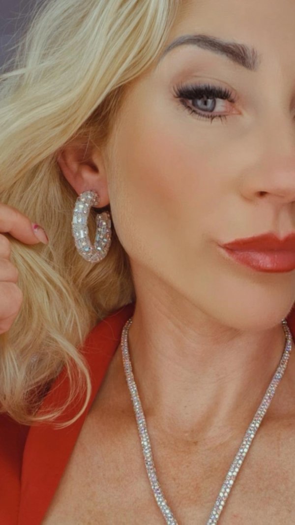 3066 Kolczyki błyszczące imprezowe cyrkonie Viki Lady kryształki