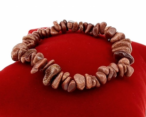 4402a Bransoletka kamień piasek pustyni sieczka na gumce jubilerskiej