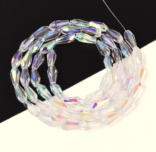 3762 Koraliki szklane w kształcie łezki, kolor AB, fasetowane, przezroczyste, 8,5~9x4~4,5 mm, otwór: 0,8~0,9 mm, ok. 55~56 szt./sznur, 19,29~19,96'' (49~50,7 cm)