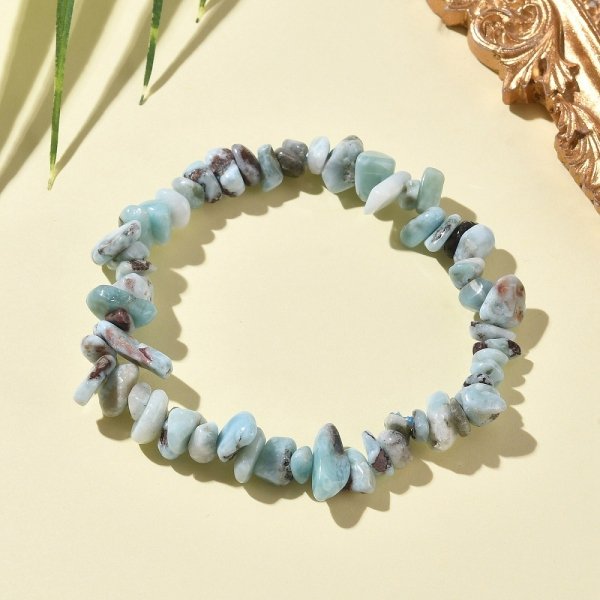 4226 Bransoletka naturalny kamień larimar na gumce jubilerskiej