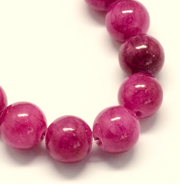 260b Naturalnie barwione koraliki jadeit, okrągłe, Kamelia, 6mm, otwór: 1mm, około 66 sztuk