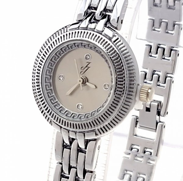 101a Ekskluzywny damski srebrny zegarek błyszczący cyrkonie klasyk