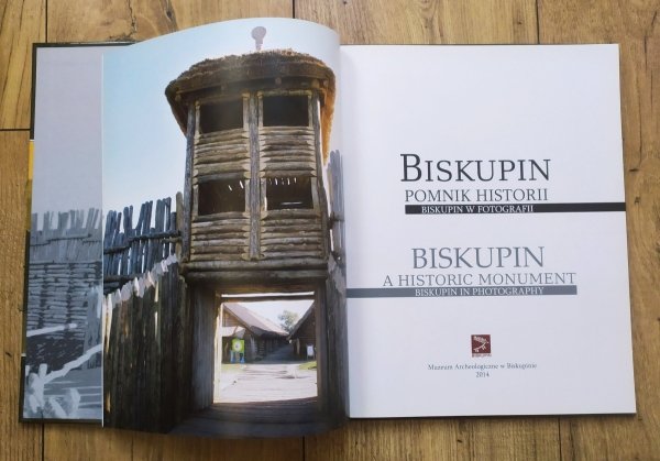 Biskupin pomnik historii. Biskupin w fotografii