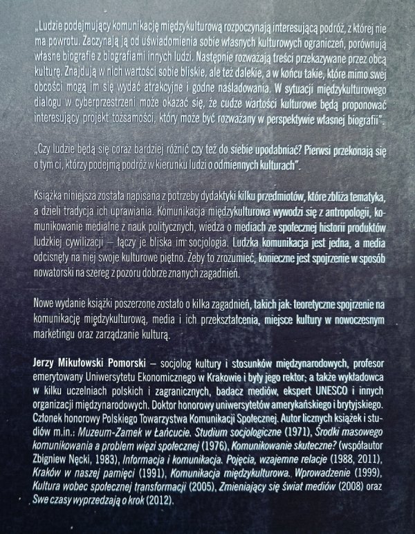 Jak narody porozumiewają się ze sobą w komunikacji międzykulturowej i komunikowaniu medialnym