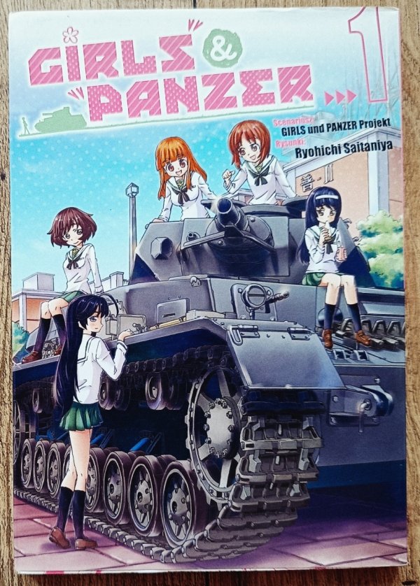 Girls &amp; Panzer tom 1