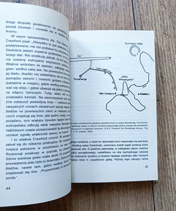 Leo Deuel Lot w przeszłość. Opowieść o archeologii lotniczej