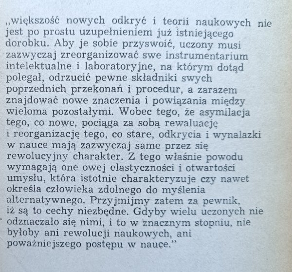 Thomas Kuhn Dwa bieguny. Tradycja i nowatorstwo w badaniach naukowych