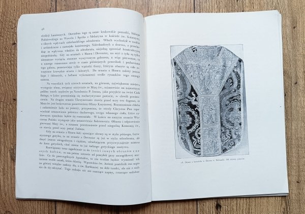 Tadeusz Kruszyński Ornat i dalmatyki z Żywca i ich holandzkie pochodzenie