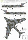 Lion Roar L1004 R.A.F. Strategic Bomber VICTOR B2 1/144