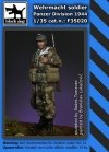 Black Dog F35020 Wehrmacht soldier 1944 1/35