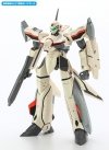 Hasegawa 65733 YF-19 Battroid Macross Plus 1/72