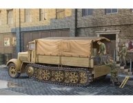 Trumpeter 01507 German Sd.Kfz.7 Mittlere Zugkraftwagen 8t Late Version (1:35)