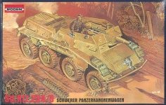 Roden 707 Sd.Kfz.234/3 Puma (1:72)