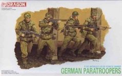 Dragon 3021 German Paratropers (1:35)