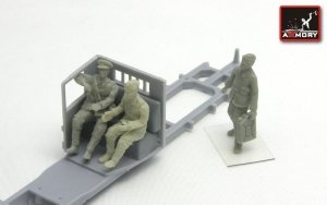 Armory Models F7209 “…in the truck cab” Soviet officer & drivers (WWII) 1/72