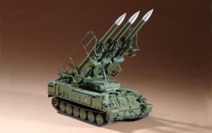 Trumpeter 07109 Russian SAM-6 antiaircraft missile 1/72