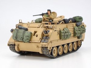 Tamiya 35265 U.S. M113A2 Armored Personnel Carrier Desert Version (1:35)