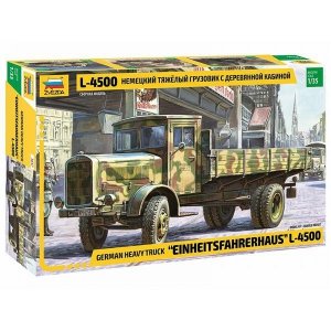 Zvezda 3647 L-4500S EINHEITSKABINE 1/35