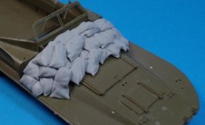 Panzer Art RE35-243 Sand armor for “DUKW” 1/35