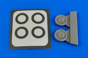 Aires 7333 I-153 wheels paint masks 1/72 ICM