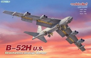 Modelcollect UA72200 B-52H U.S. Stratofortress strategic Bomber 1/72