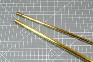 AK Interactive AK9115 BRASS PIPES 1.6MM Ø. 5 UNITS
